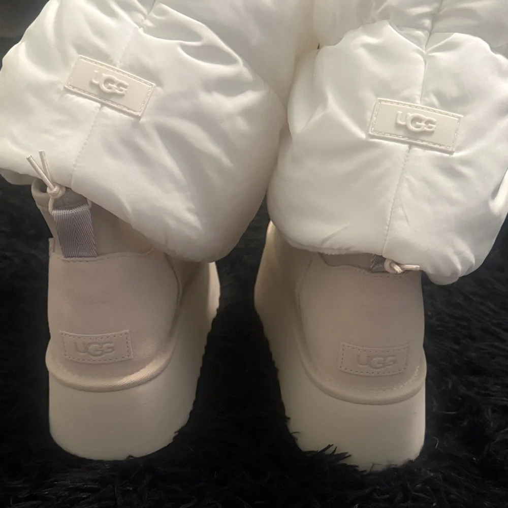 UGG Women's White Puffer Boots - Picture 4 of 5